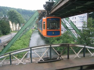 Wuppertaler_Schwebebahn.jpg